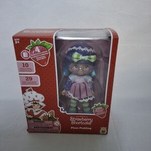 Strawberry Shortcake Limited Edition Plum Pudding Doll Poseable